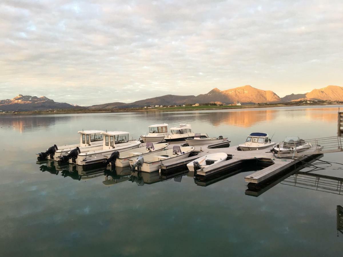 Lofoten Havfiske Лекнес Экстерьер фото