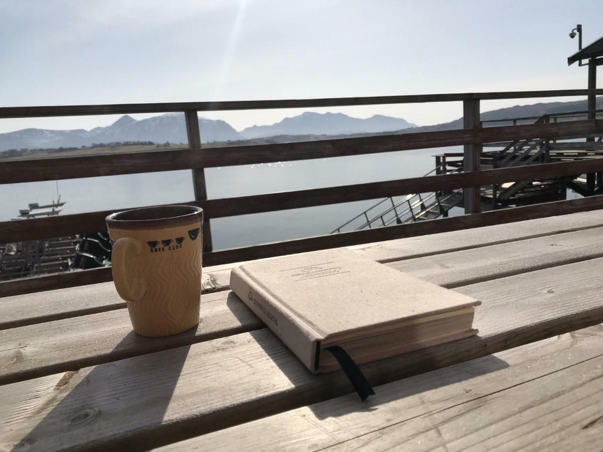 Lofoten Havfiske Лекнес Экстерьер фото
